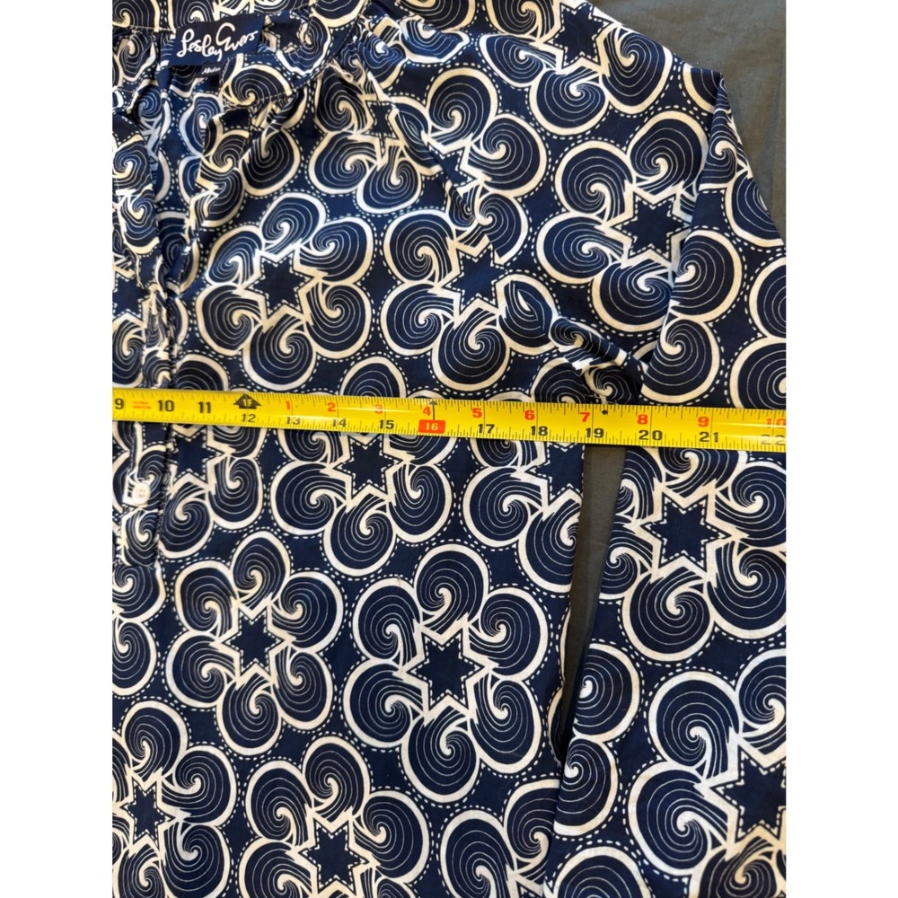 Lesley Evers Navy White Geometric Swirl Star Cotton Blouse Top Womens Medium - Picture 9 of 9